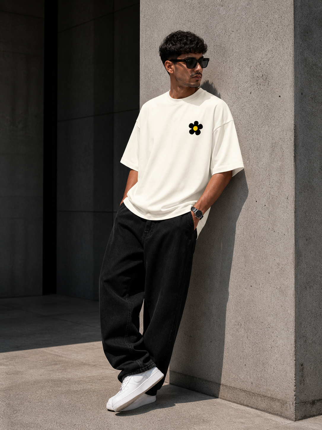 Off-White Drip Earth oversized heavyweight t-shirt - front model view
