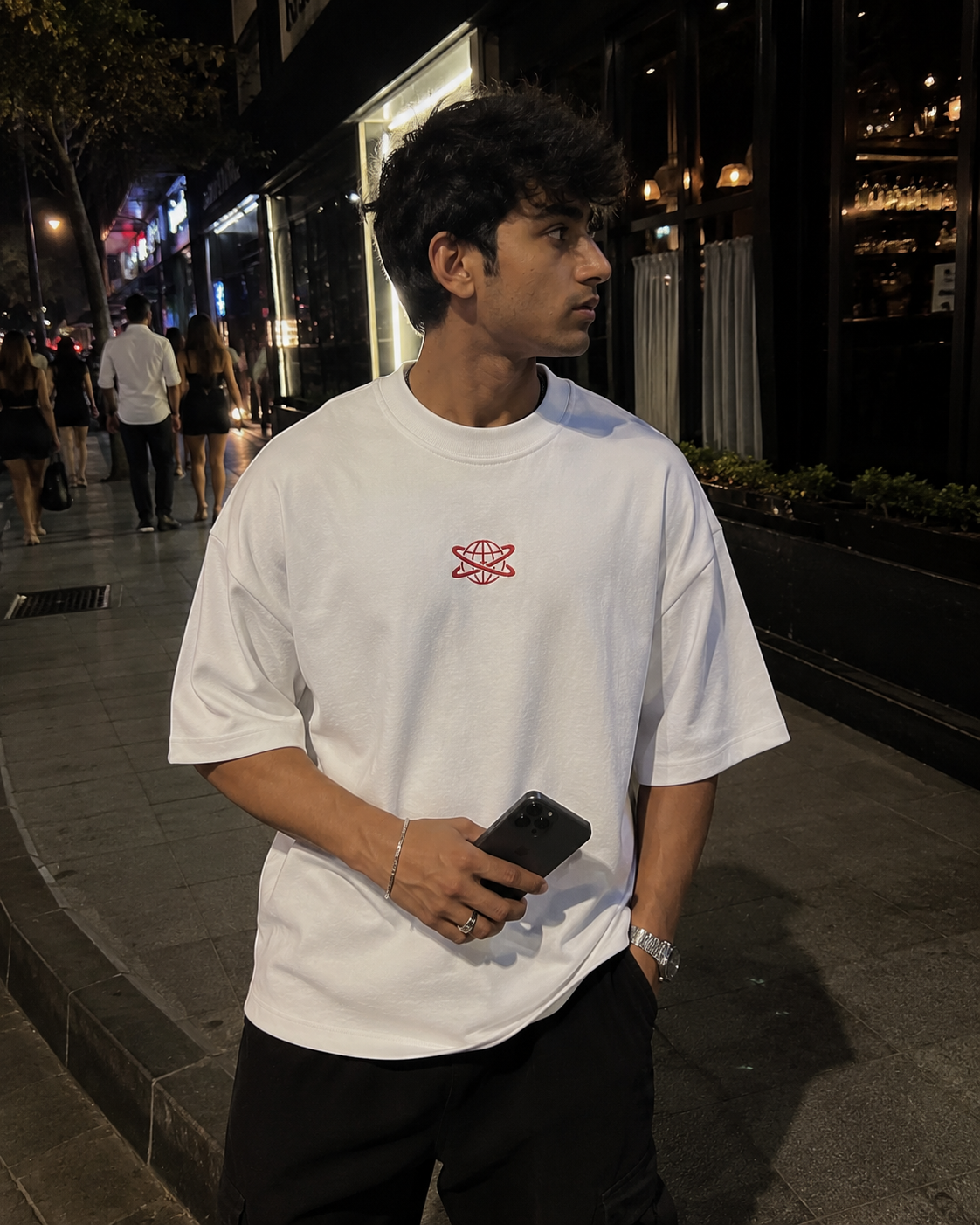 White Drip Earth oversized heavyweight t-shirt - front model view